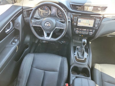 2017 Nissan Rogue Sport SL w/Premium/Platinum Pkg