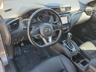 2017 Nissan Rogue Sport SL w/Premium/Platinum Pkg