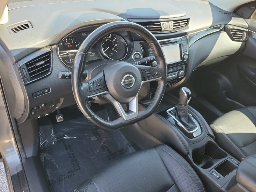 2017 Nissan Rogue Sport SL w/Premium/Platinum Pkg