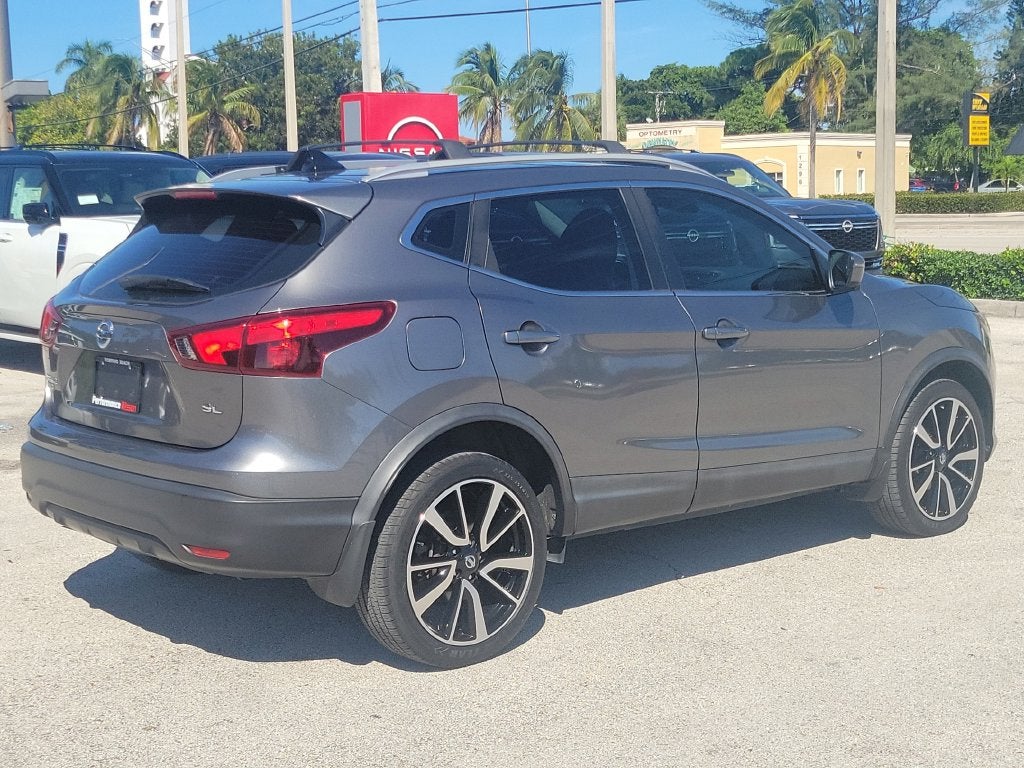 2017 Nissan Rogue Sport SL w/Premium/Platinum Pkg