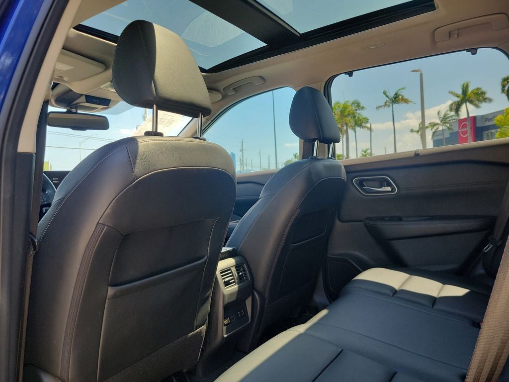 2021 Nissan Rogue SL w/PREMIUM PACKAGE