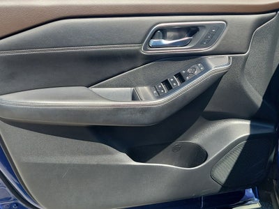2021 Nissan Rogue SL w/PREMIUM PACKAGE