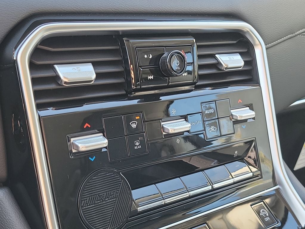 2026 Nissan Armada SV