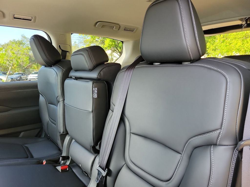 2026 Nissan Armada SV