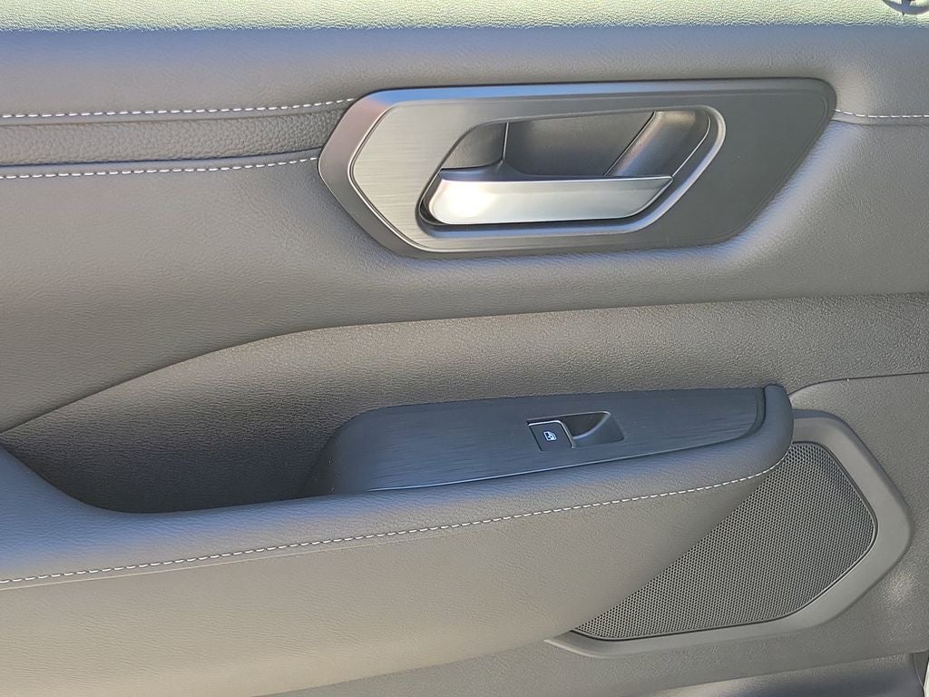 2026 Nissan Armada SV