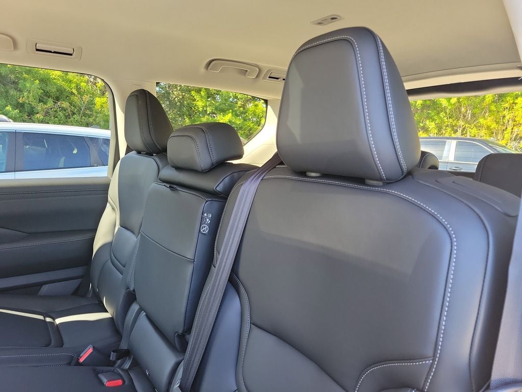 2026 Nissan Armada SV