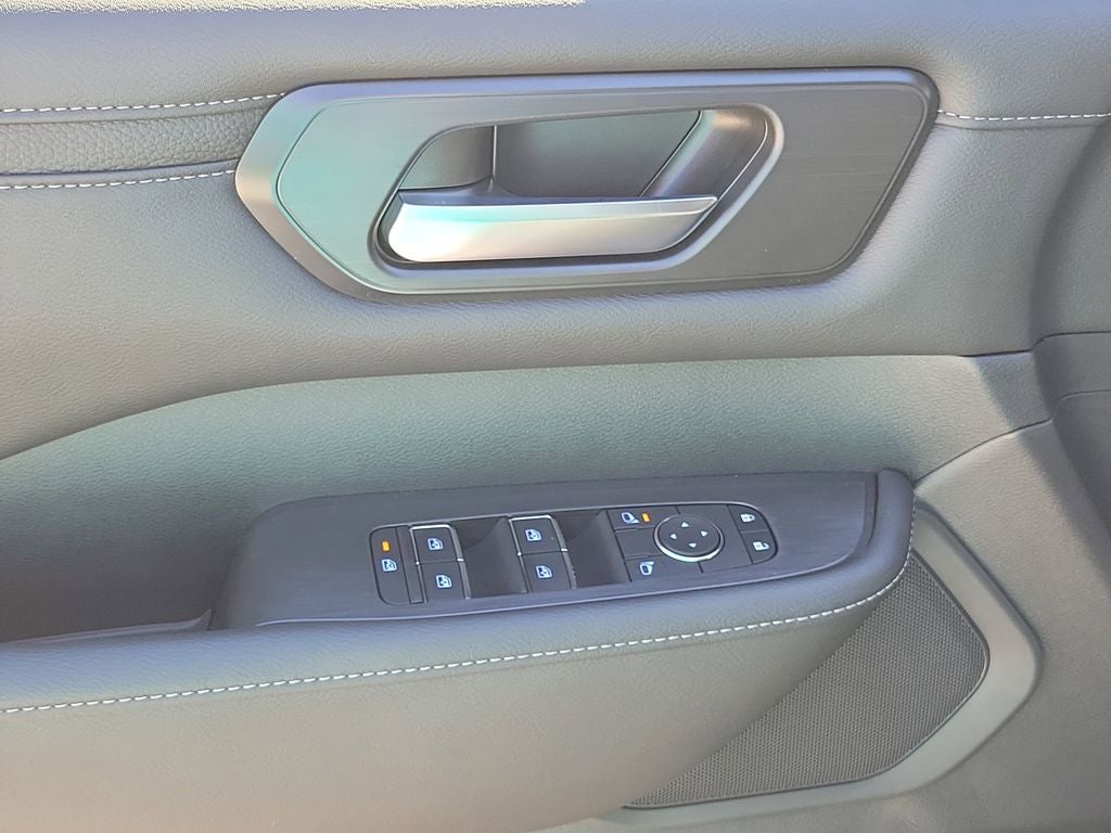 2026 Nissan Armada SV