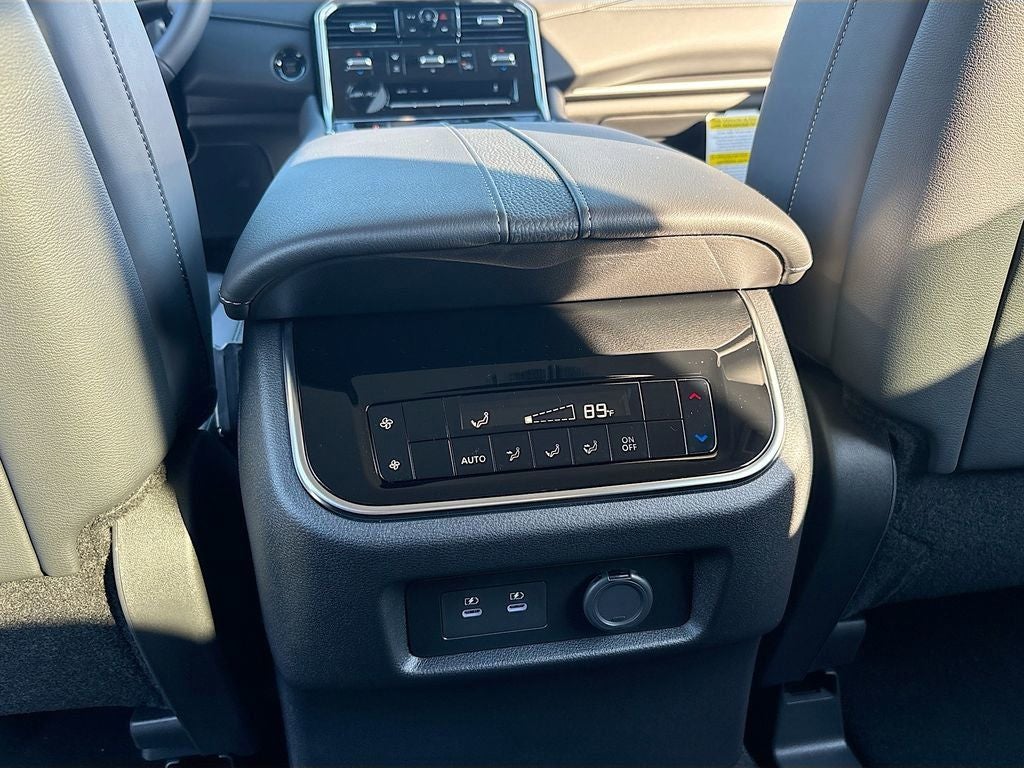 2026 Nissan Armada SV