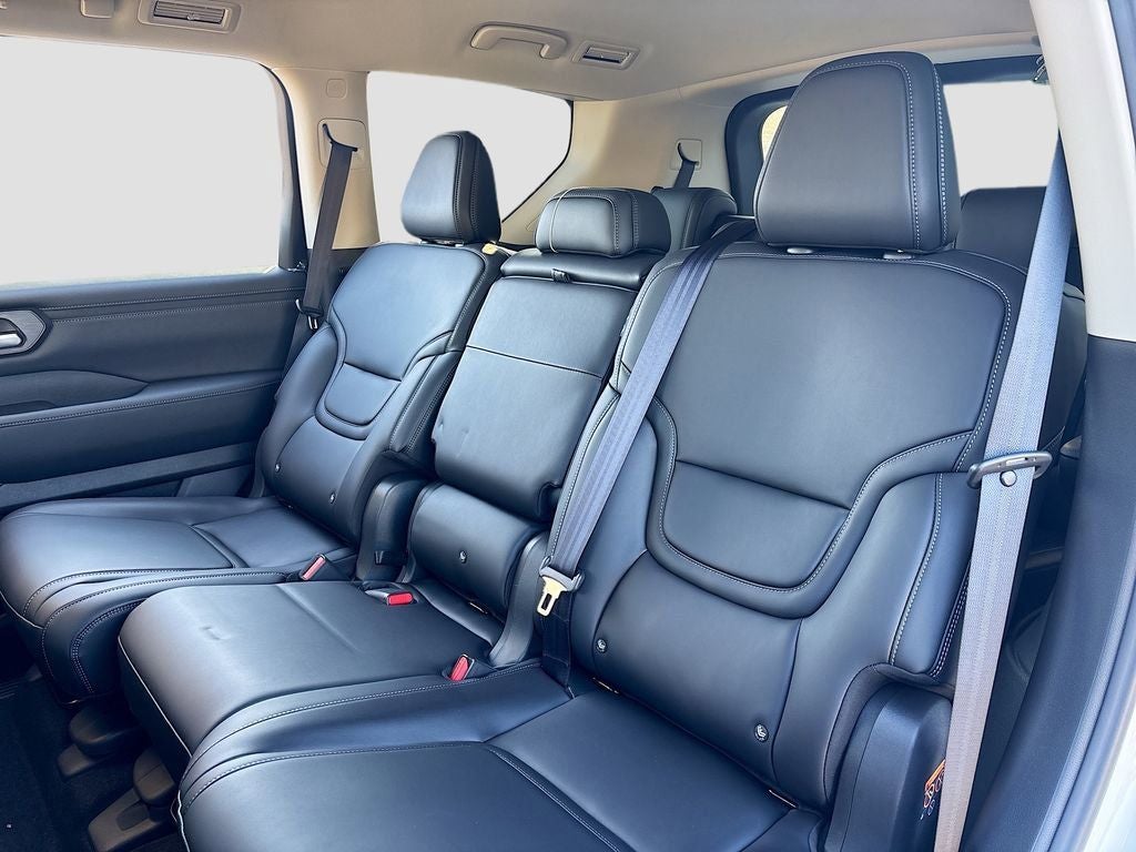 2026 Nissan Armada SV