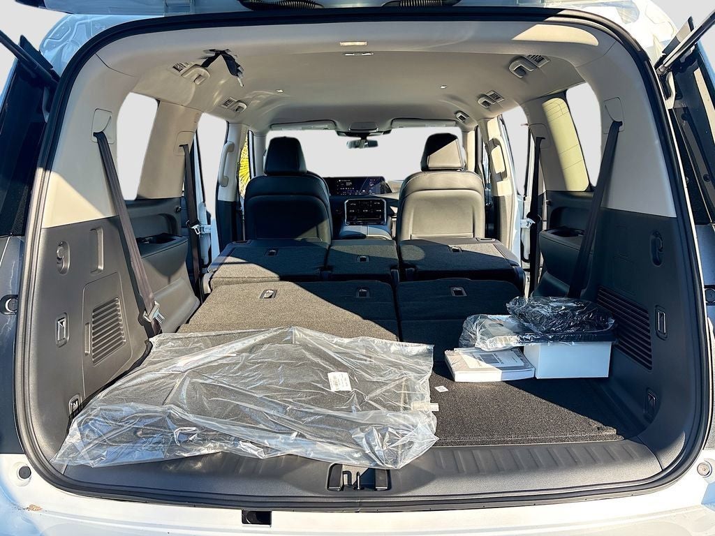 2026 Nissan Armada SV