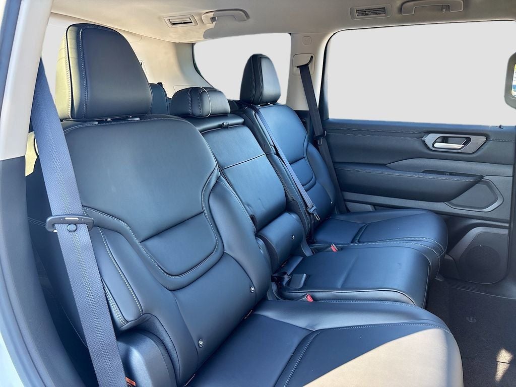 2026 Nissan Armada SV