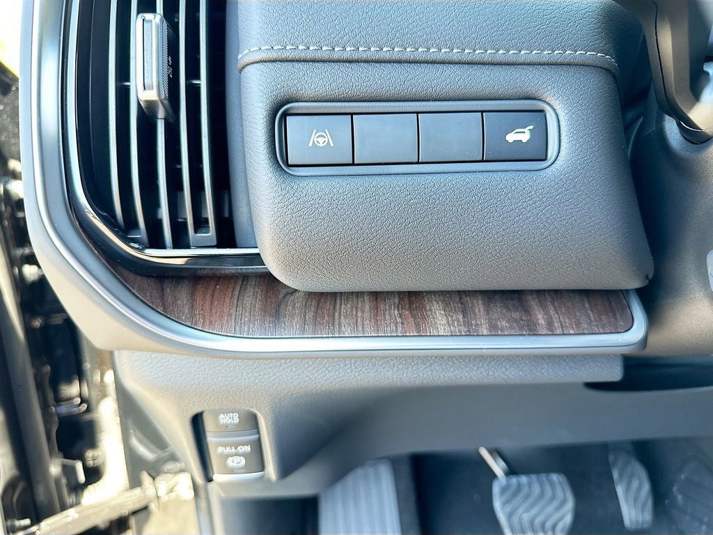 2026 Nissan Armada SL Captains