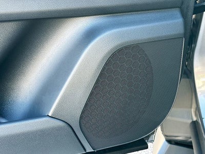 2026 Nissan Armada SL Captains Chairs