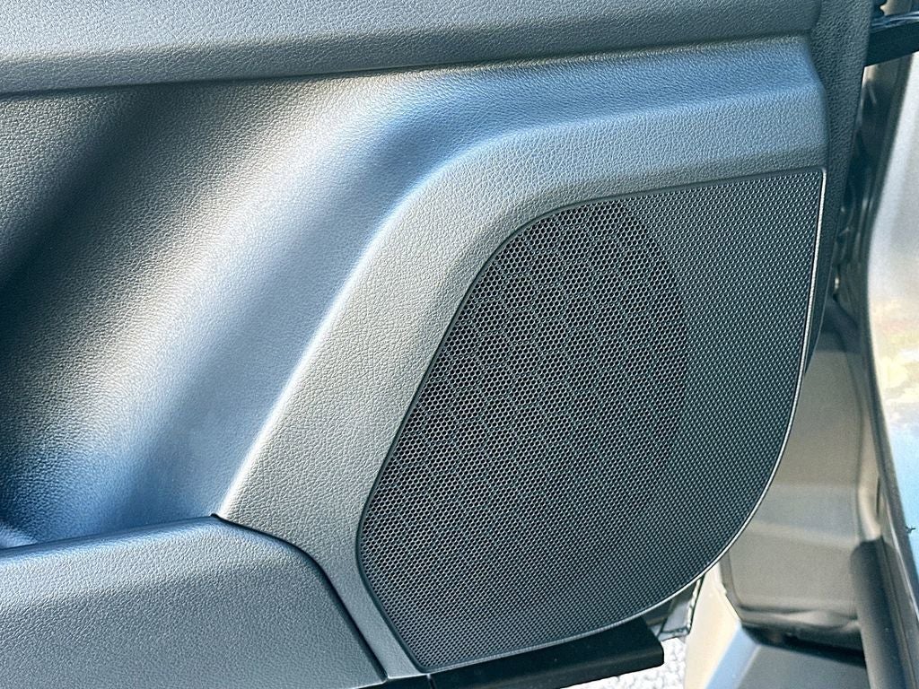 2026 Nissan Armada SL Captains Chairs