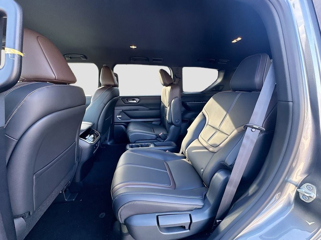 2026 Nissan Armada SL Captains Chairs