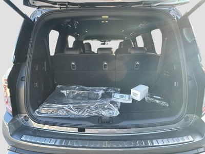 2026 Nissan Armada SL Captains Chairs