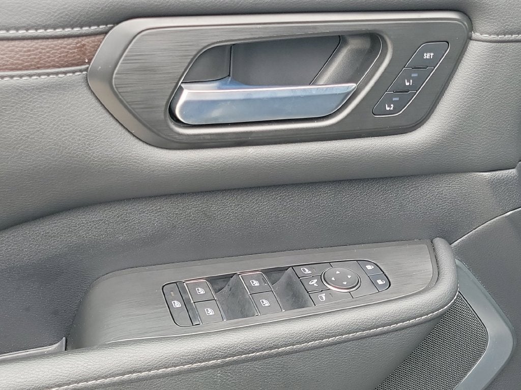 2025 Nissan Armada Platinum