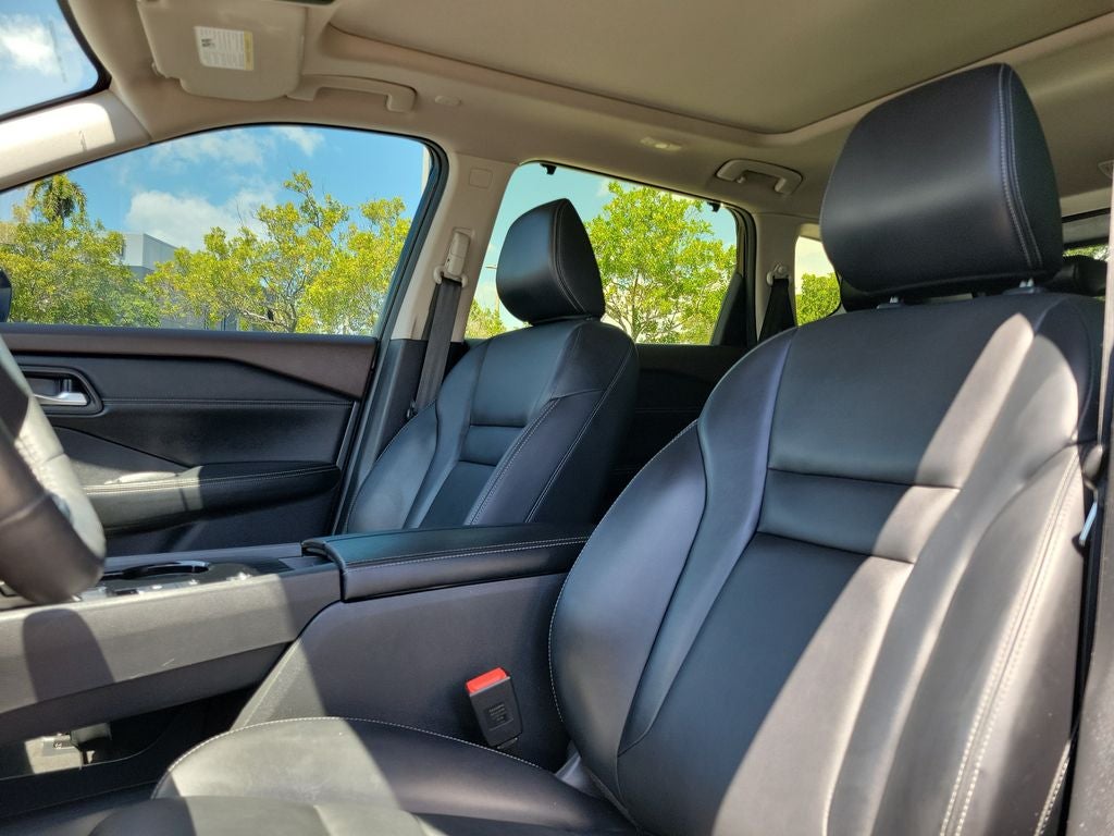 2023 Nissan Rogue SV w/Premium Package