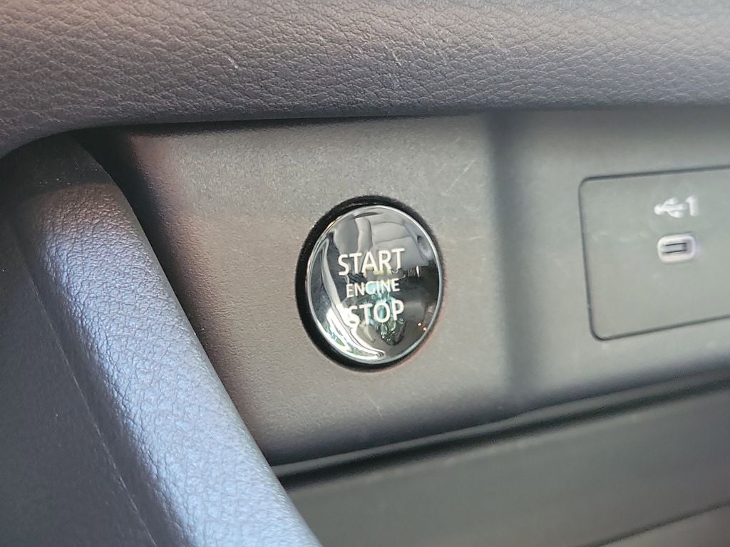 2024 Nissan Rogue SV w/Premium Package