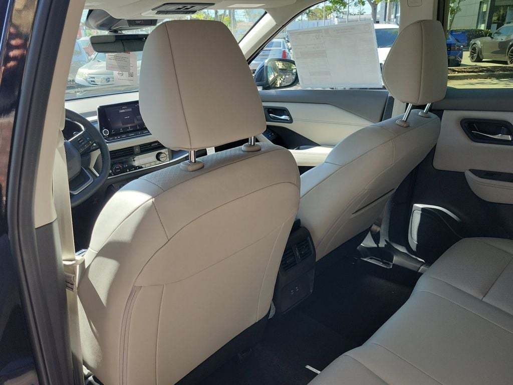 2026 Nissan Rogue Dark Armor