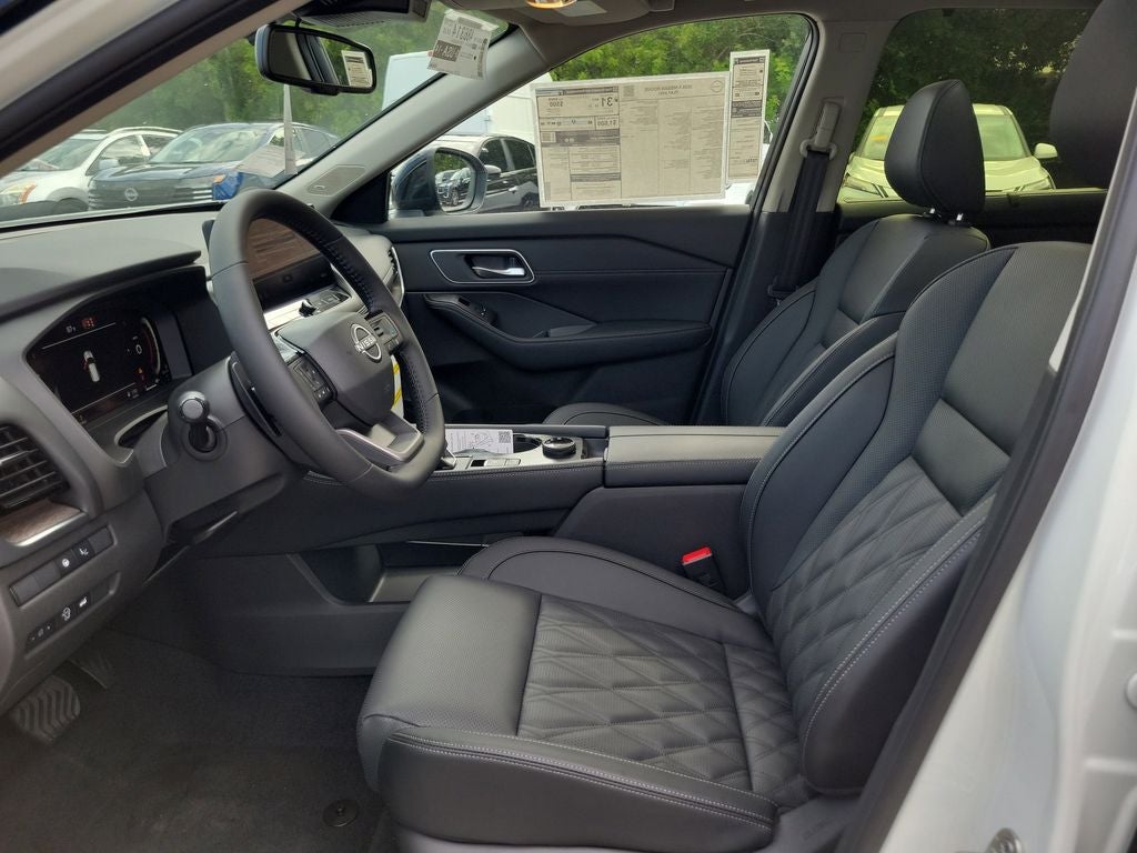 2026 Nissan Rogue Platinum Premium