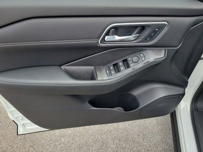 2026 Nissan Rogue Platinum Premium