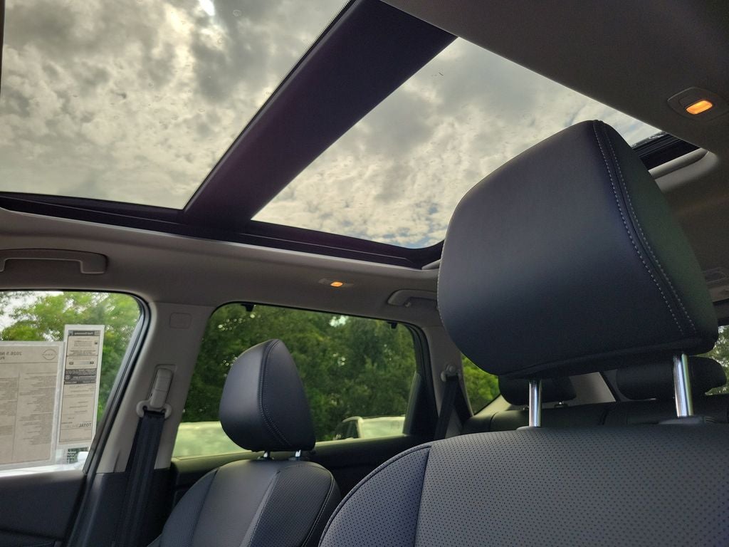 2026 Nissan Rogue Platinum Premium