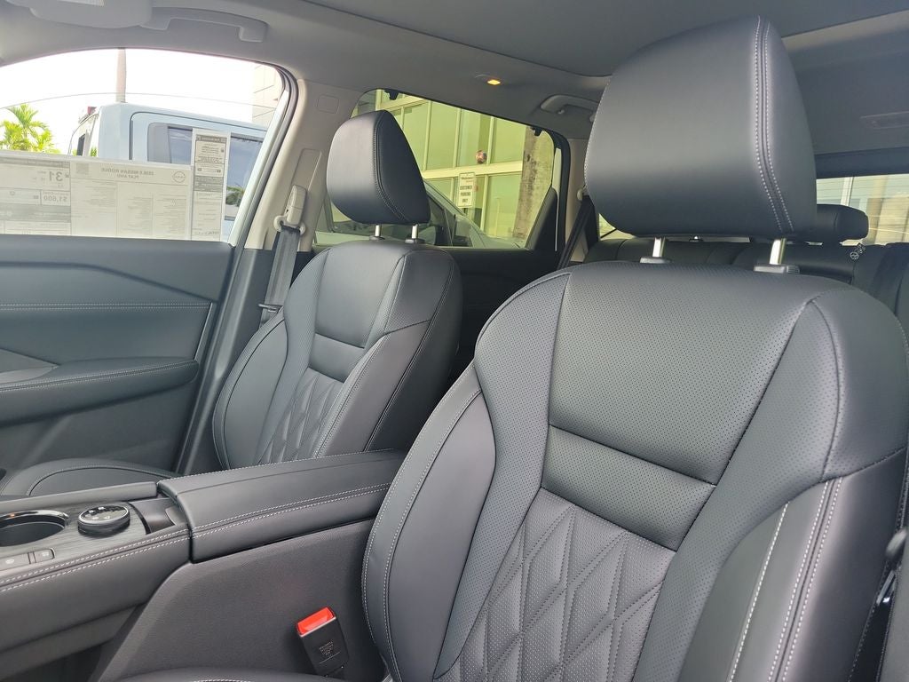 2026 Nissan Rogue Platinum PREMIUM