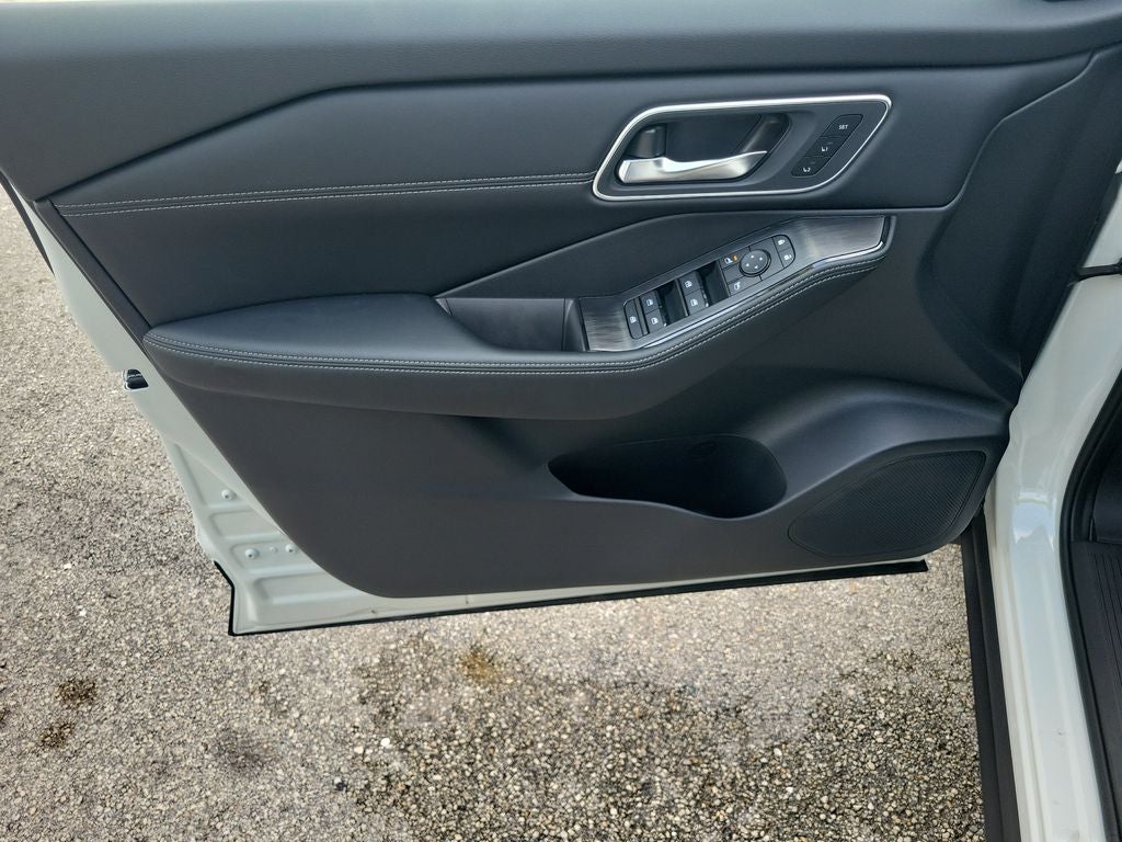 2026 Nissan Rogue Platinum PREMIUM