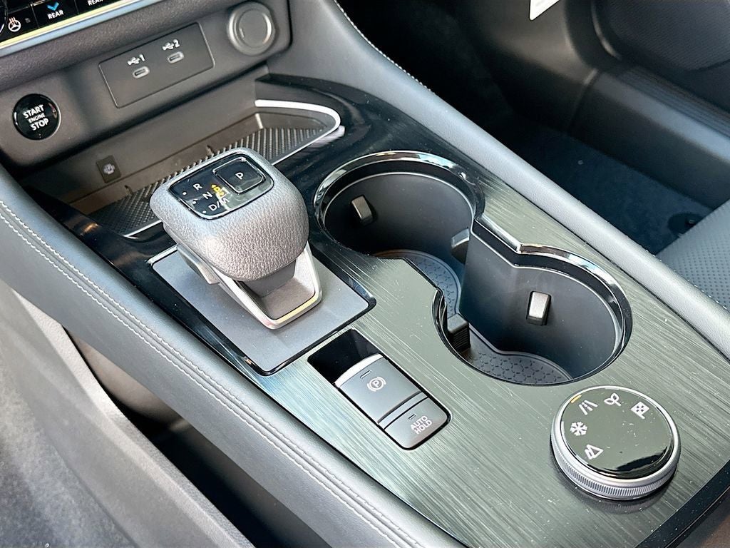 2026 Nissan Rogue Platinum Premium