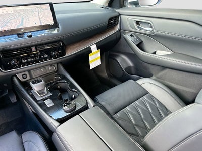 2026 Nissan Rogue Platinum Premium