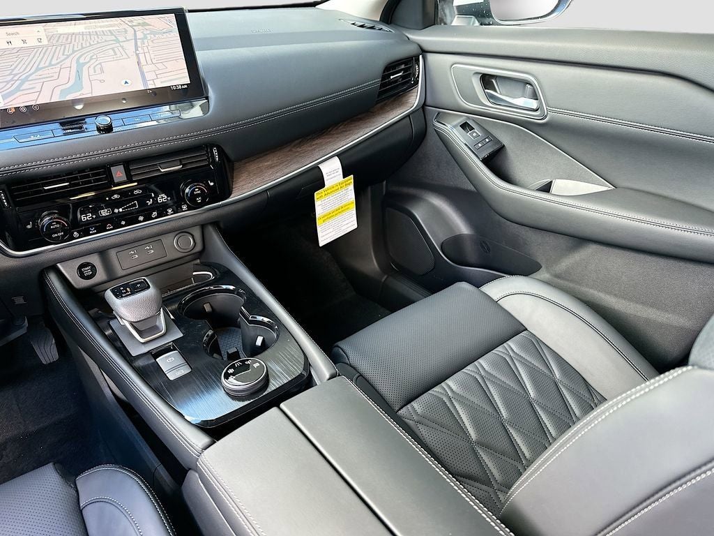 2026 Nissan Rogue Platinum Premium