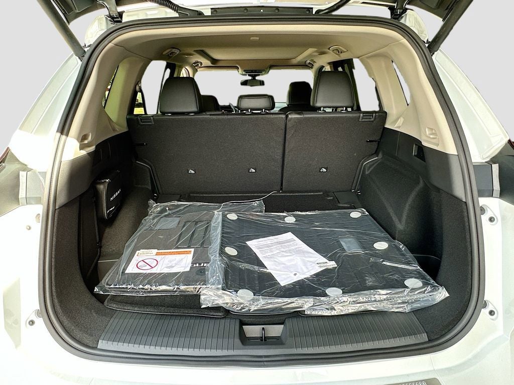 2026 Nissan Rogue Platinum Premium