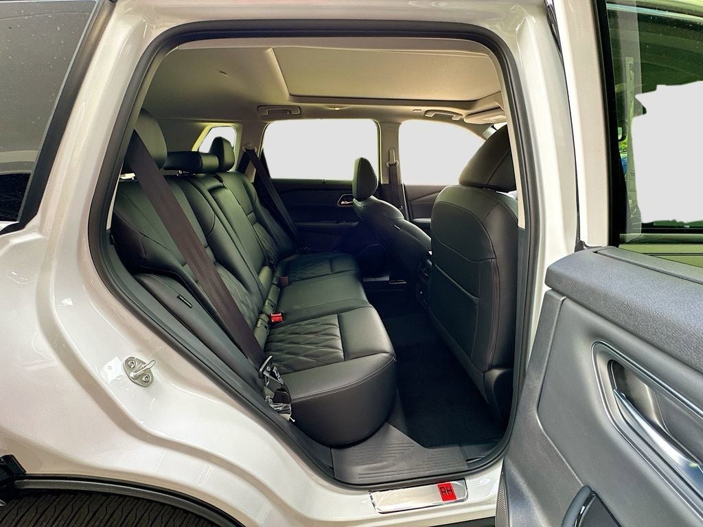 2026 Nissan Rogue Platinum Premium