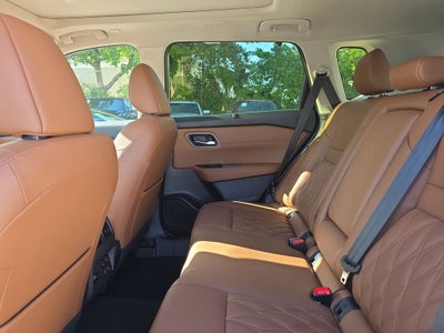 2026 Nissan Rogue Platinum Premium
