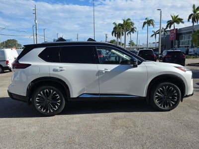 2026 Nissan Rogue Platinum Premium