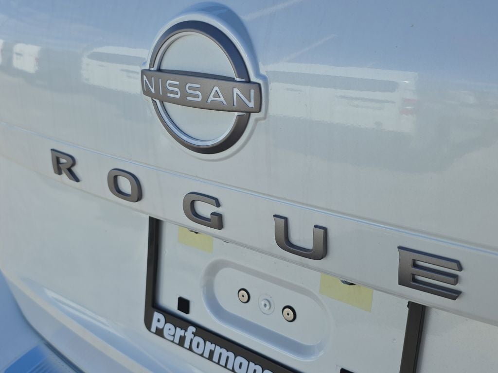 2026 Nissan Rogue Platinum Premium