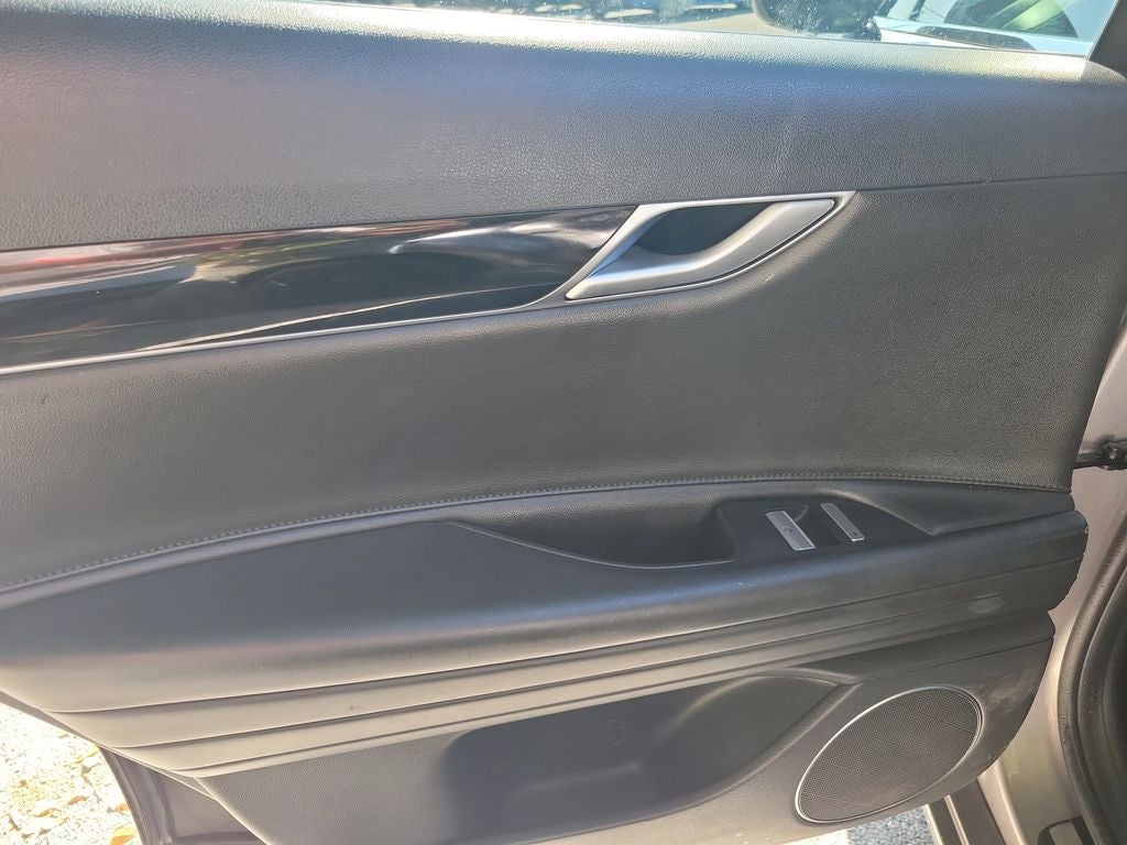 2021 Genesis G80 2.5T