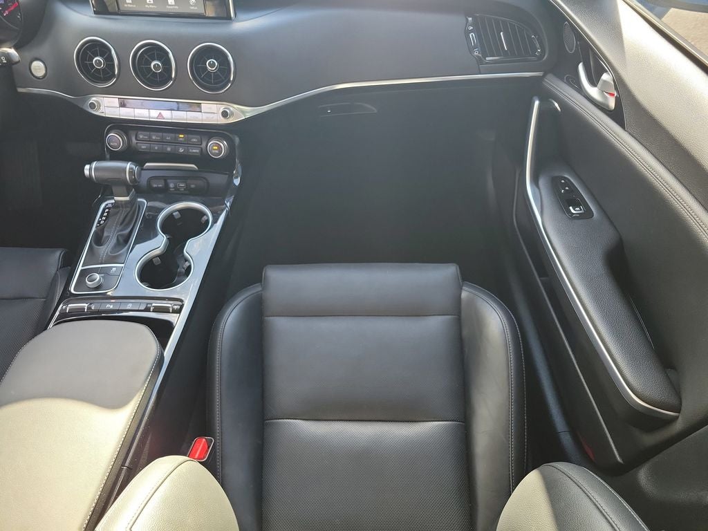 2019 Kia Stinger Base