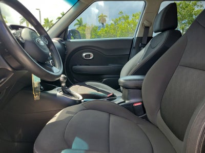 2019 Kia Soul Base