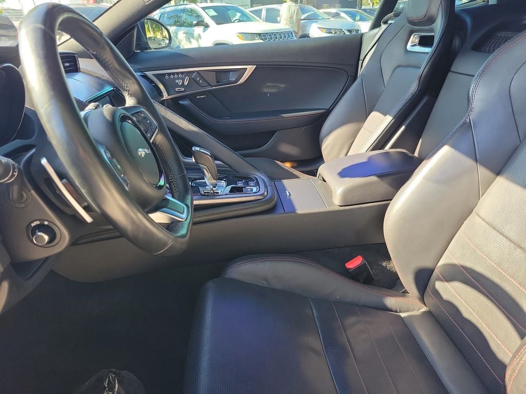 2018 Jaguar F-TYPE R-Dynamic AWD