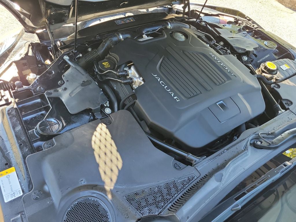 2018 Jaguar F-TYPE R-Dynamic AWD