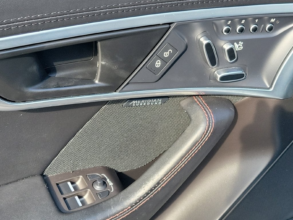 2020 Jaguar F-TYPE P300