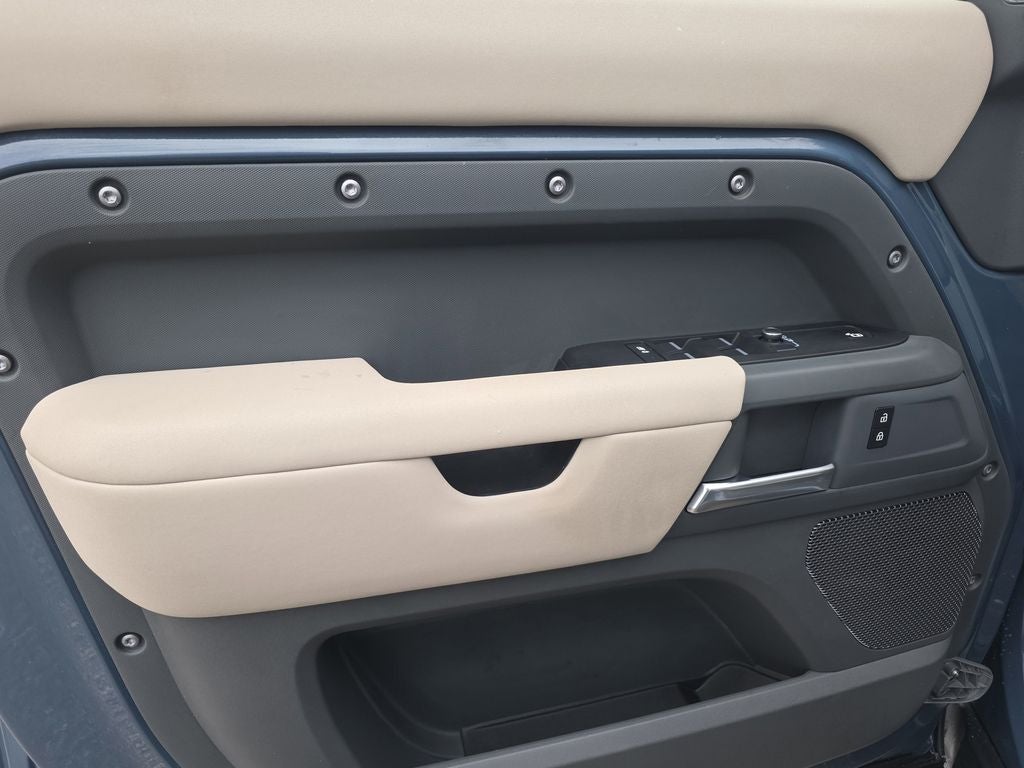 2021 Land Rover Defender 110 S