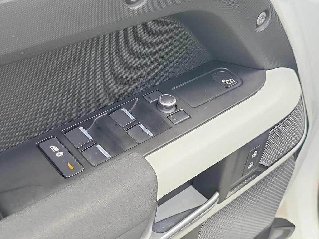 2021 Land Rover Defender 110 Standard