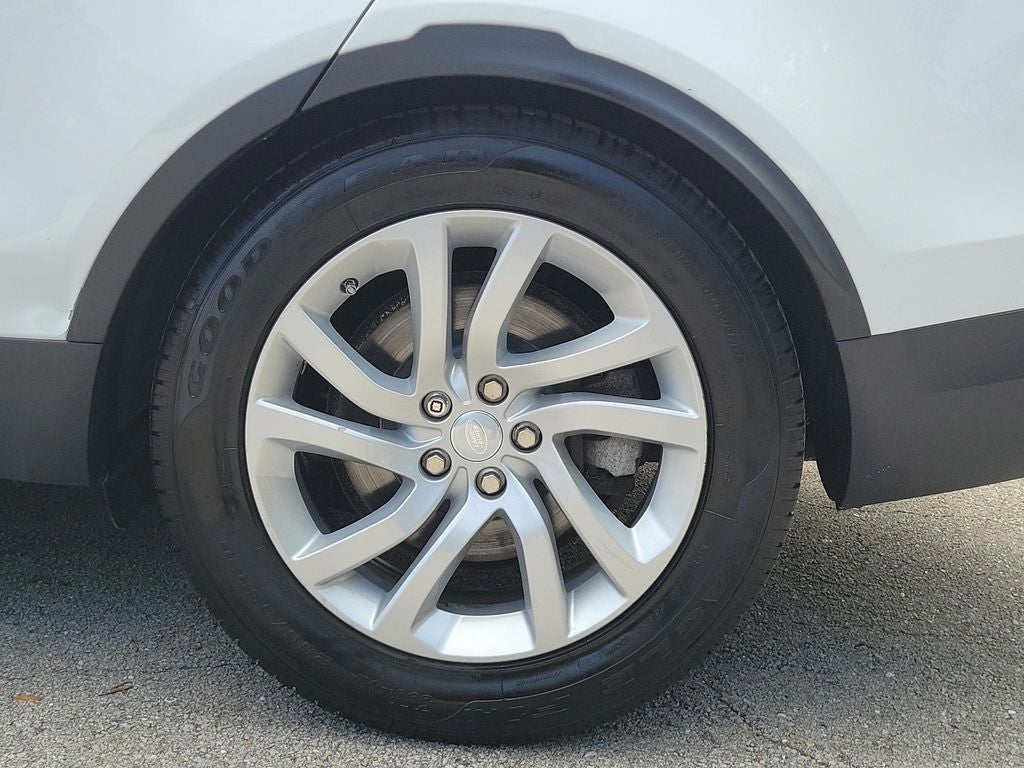 2017 Land Rover Discovery SE