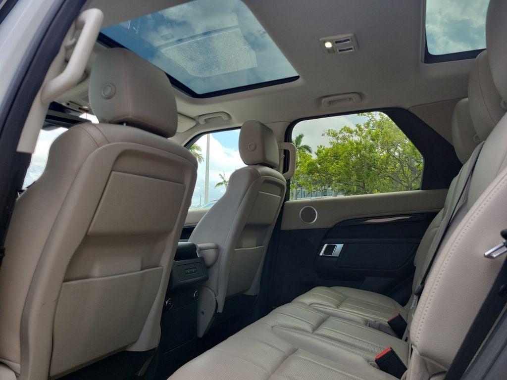 2017 Land Rover Discovery SE