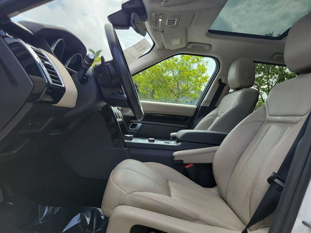 2017 Land Rover Discovery SE