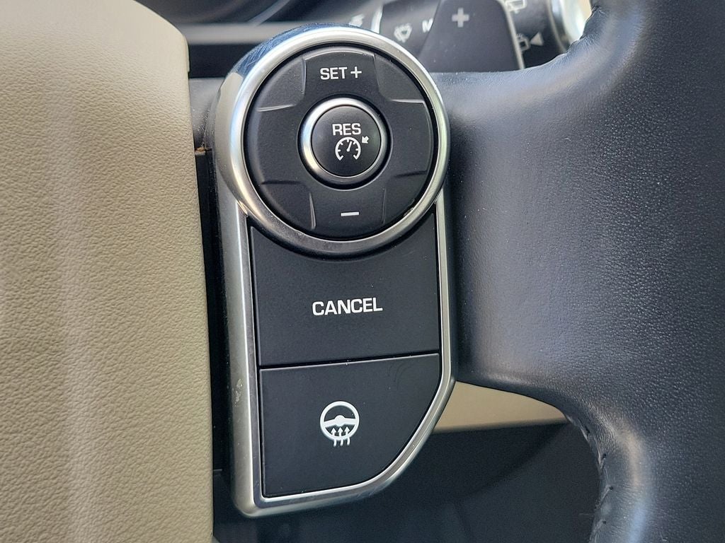 2017 Land Rover Discovery SE