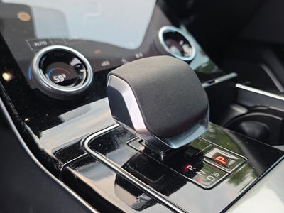 2022 Land Rover Range Rover Velar P250 R-Dynamic S